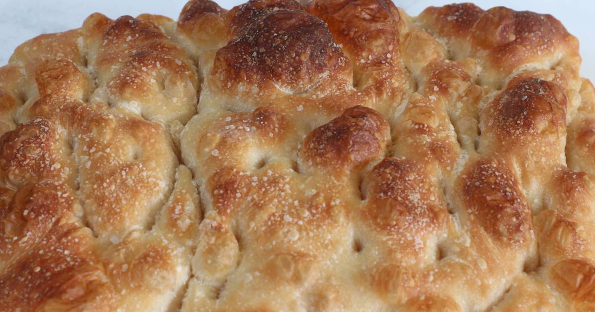 Featured photo for sourdough focaccia